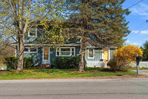 37 Rollins Road Rollinsford NH 03869