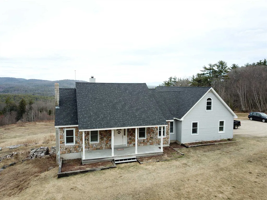 348 Pinnacle Hill Road New Hampton NH 03256