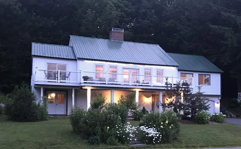 2497 Stinson Lake Road Rumney NH 03266