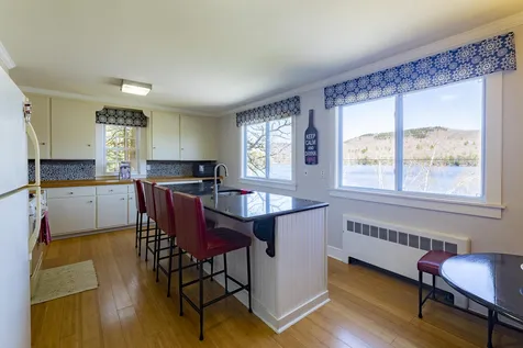 2497 Stinson Lake Road Rumney NH 03266