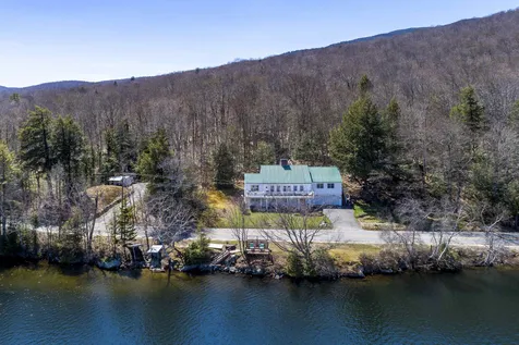 2497 Stinson Lake Road Rumney NH 03266