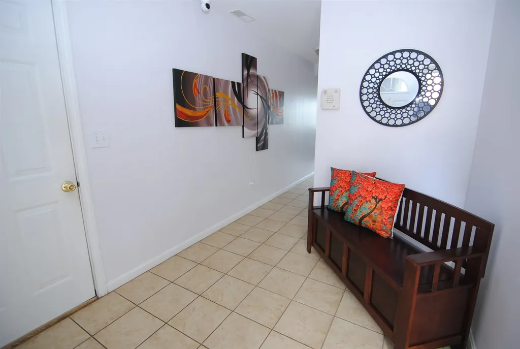 9B Farnum Court Hudson NH 03051