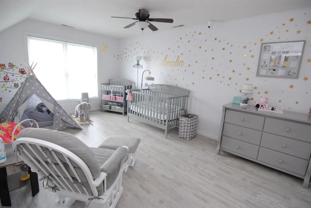 9B Farnum Court Hudson NH 03051
