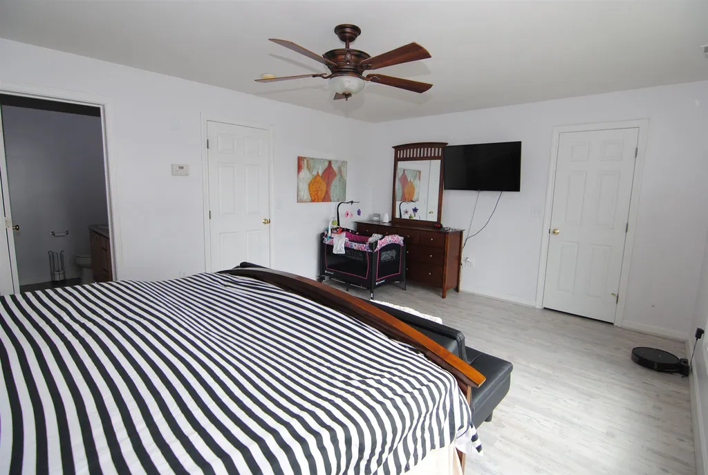 9B Farnum Court Hudson NH 03051