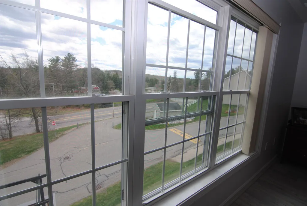 9B Farnum Court Hudson NH 03051