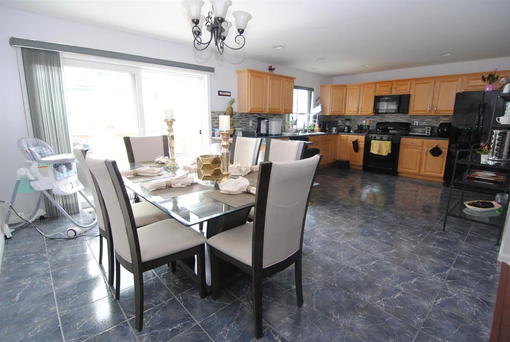 9B Farnum Court Hudson NH 03051