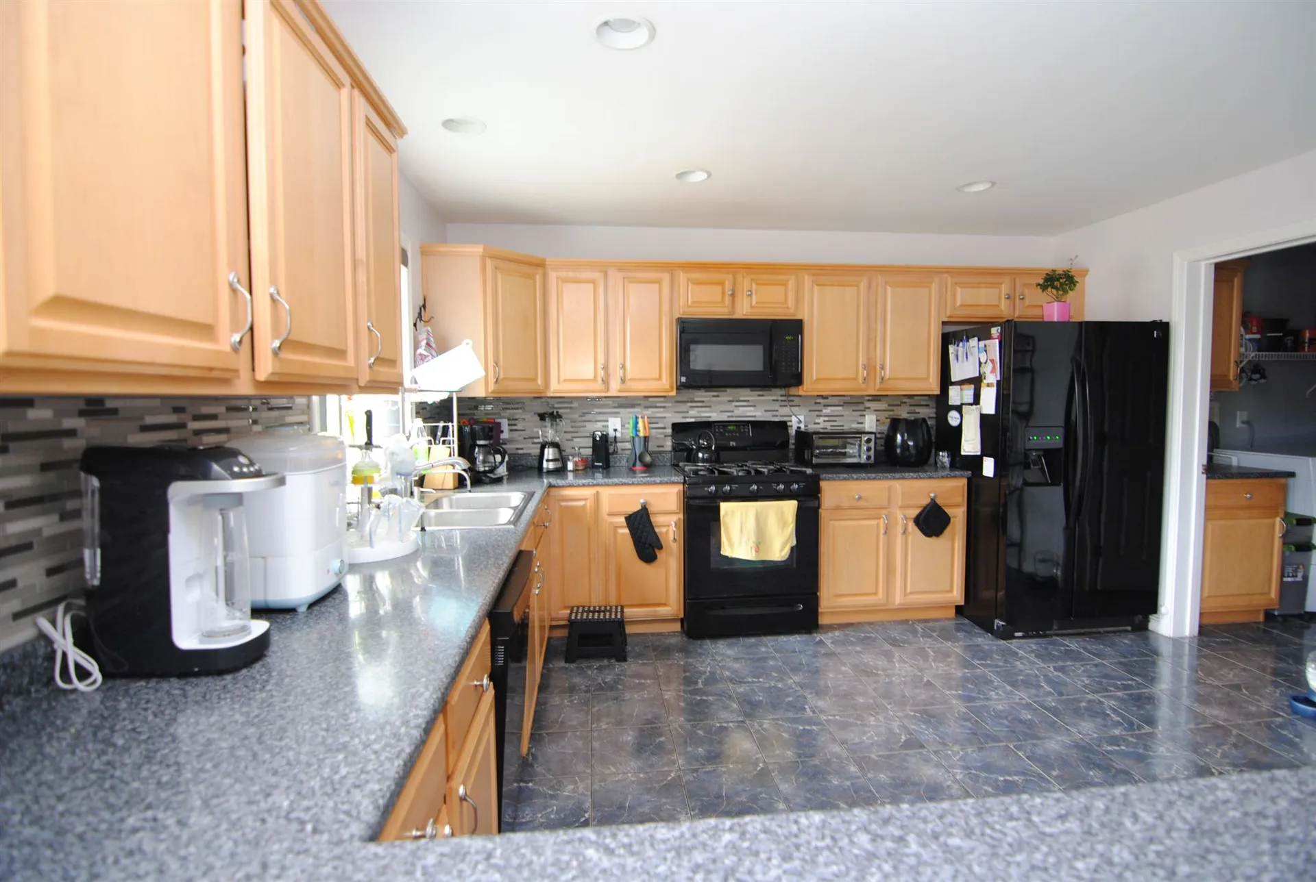 9B Farnum Court Hudson NH 03051