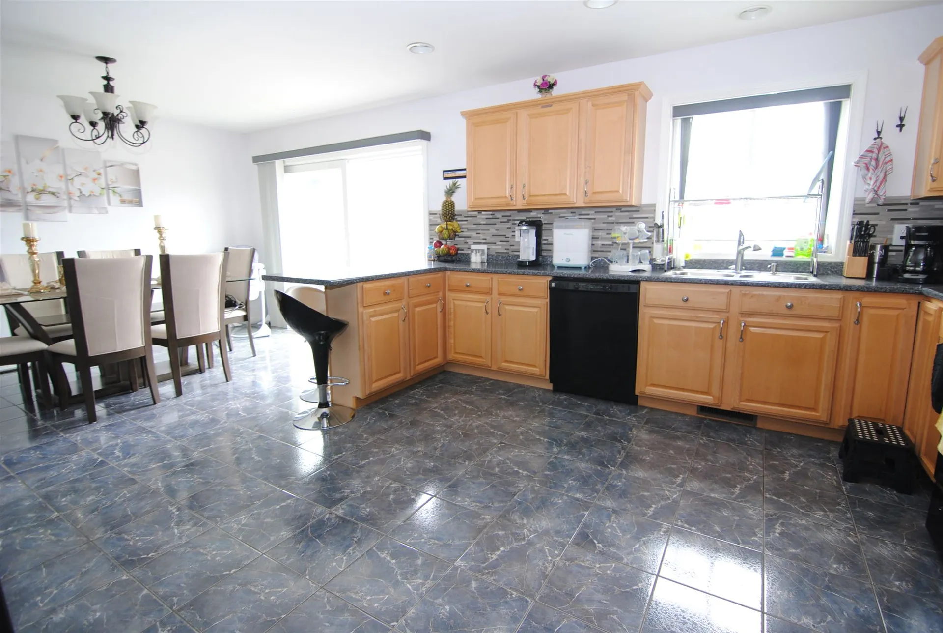 9B Farnum Court Hudson NH 03051