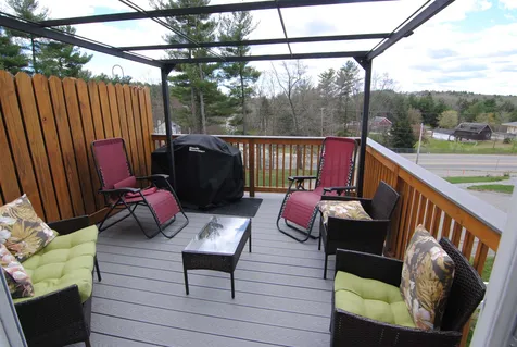 9B Farnum Court Hudson NH 03051