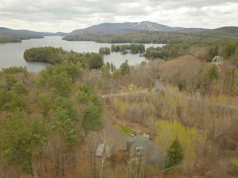 380 Lake Avenue Sunapee NH 03782