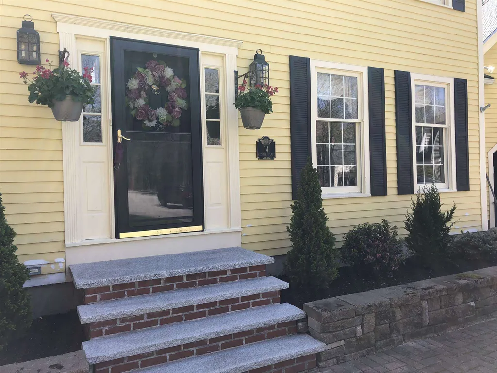 14 Hunter Place Exeter NH 03833