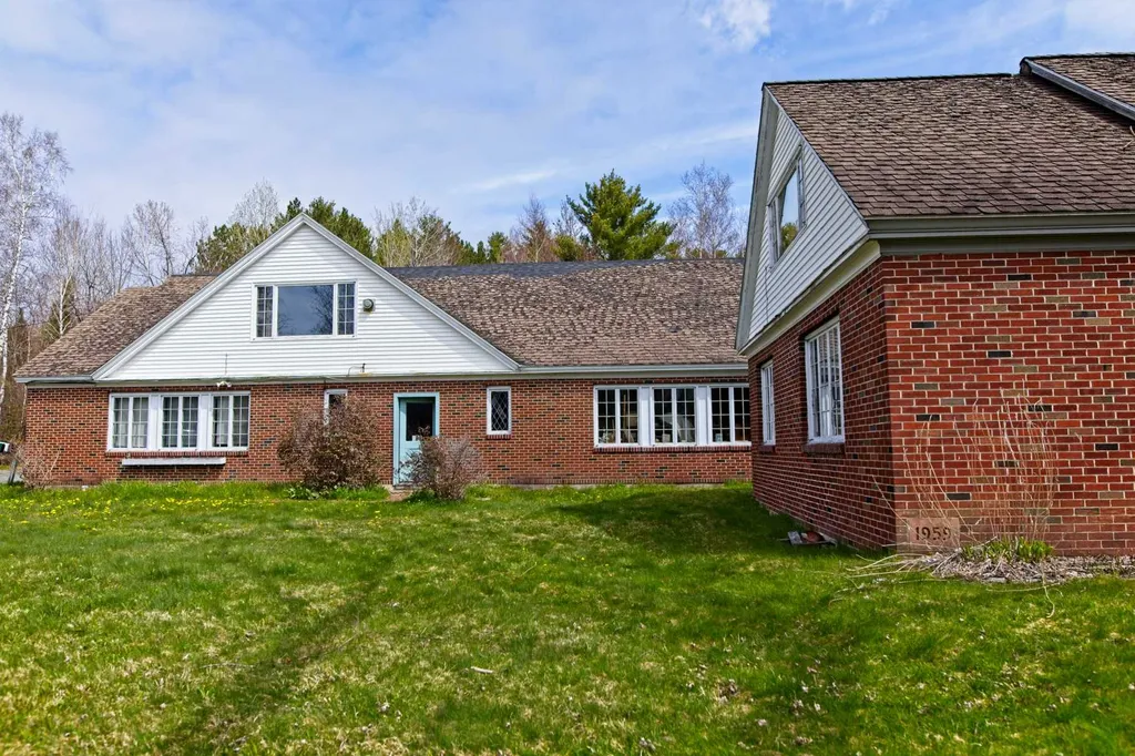 580 Route 117 Sugar Hill NH 03586