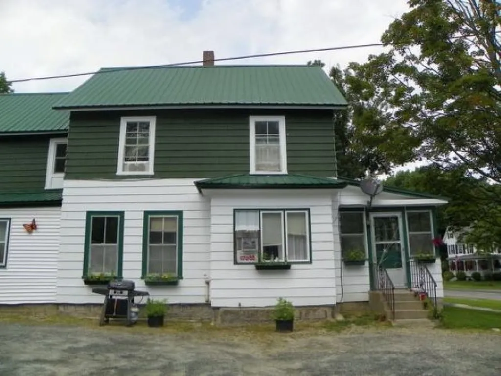 79 Maple Street Bethlehem NH 03574