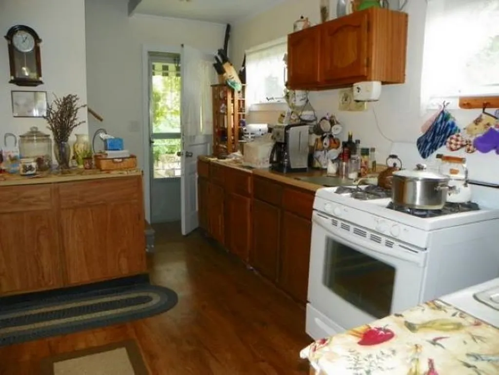 79 Maple Street Bethlehem NH 03574