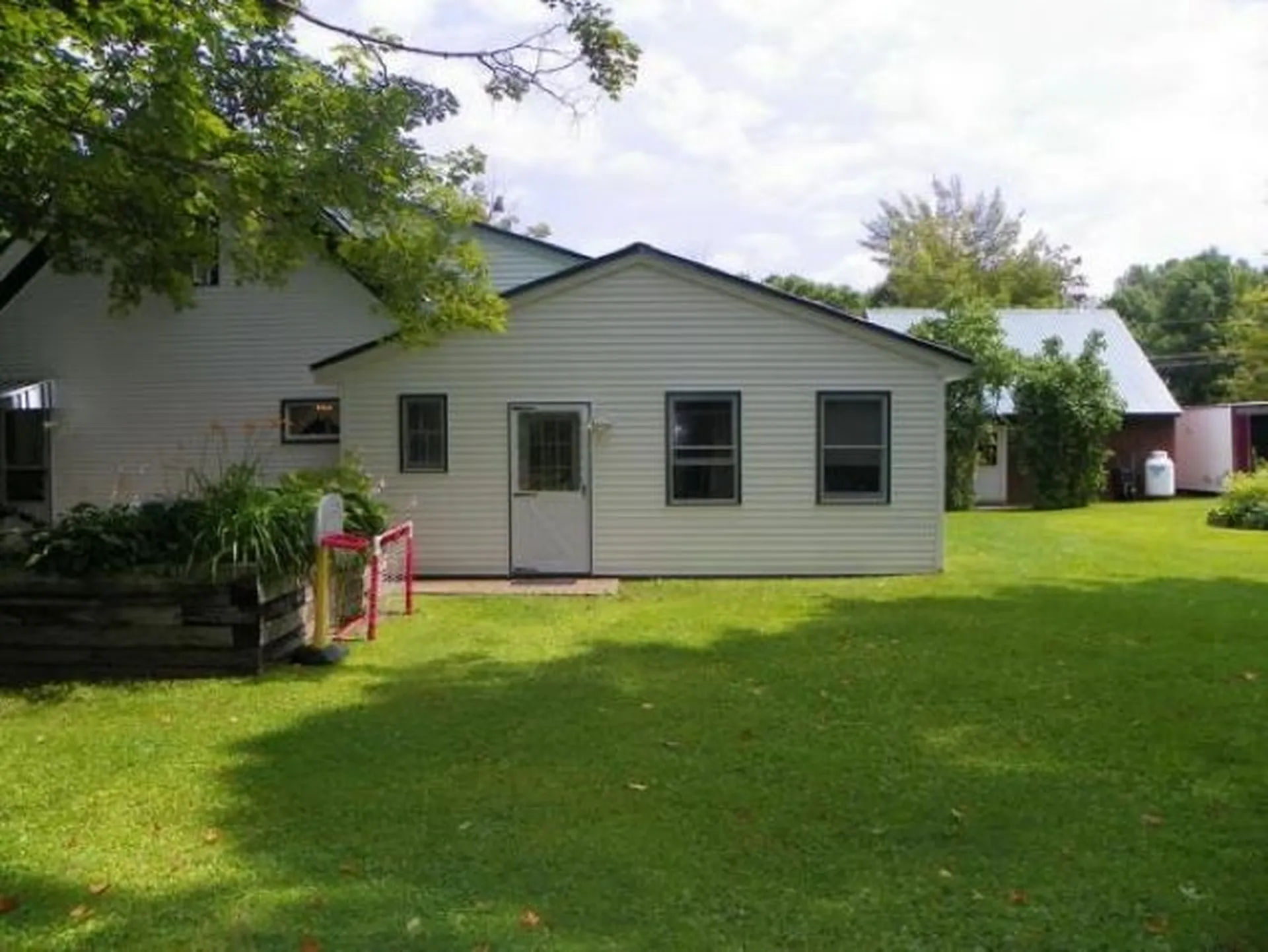 79 Maple Street Bethlehem NH 03574