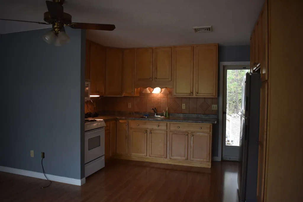 2 Nancy Lane Hooksett NH 03106