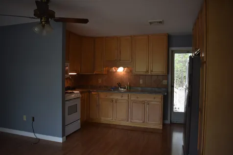 2 Nancy Lane Hooksett NH 03106