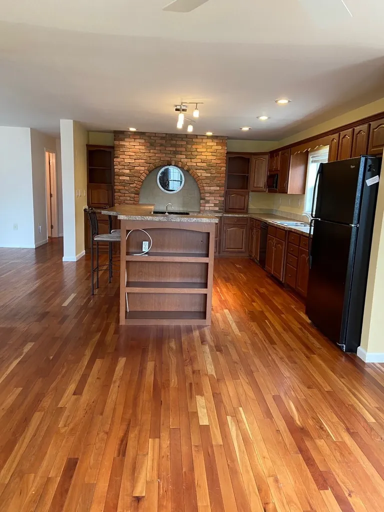 207 Mackerel Avenue Portsmouth NH 03801