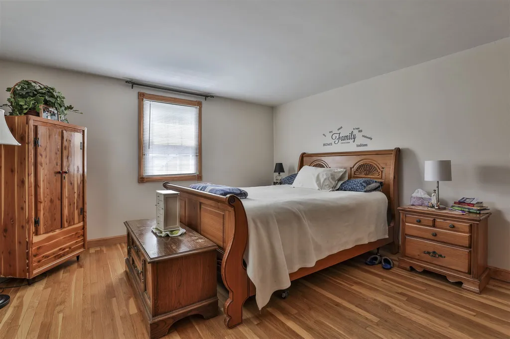 7 Douglas Drive Amherst NH 03031