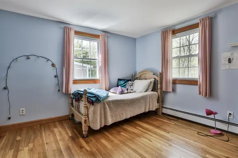 7 Douglas Drive Amherst NH 03031
