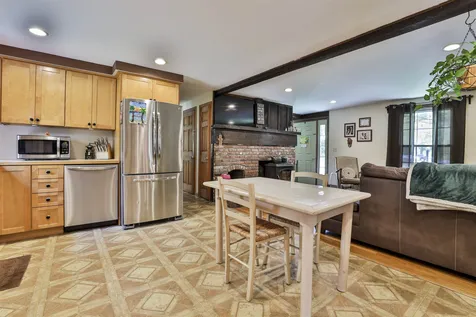 7 Douglas Drive Amherst NH 03031