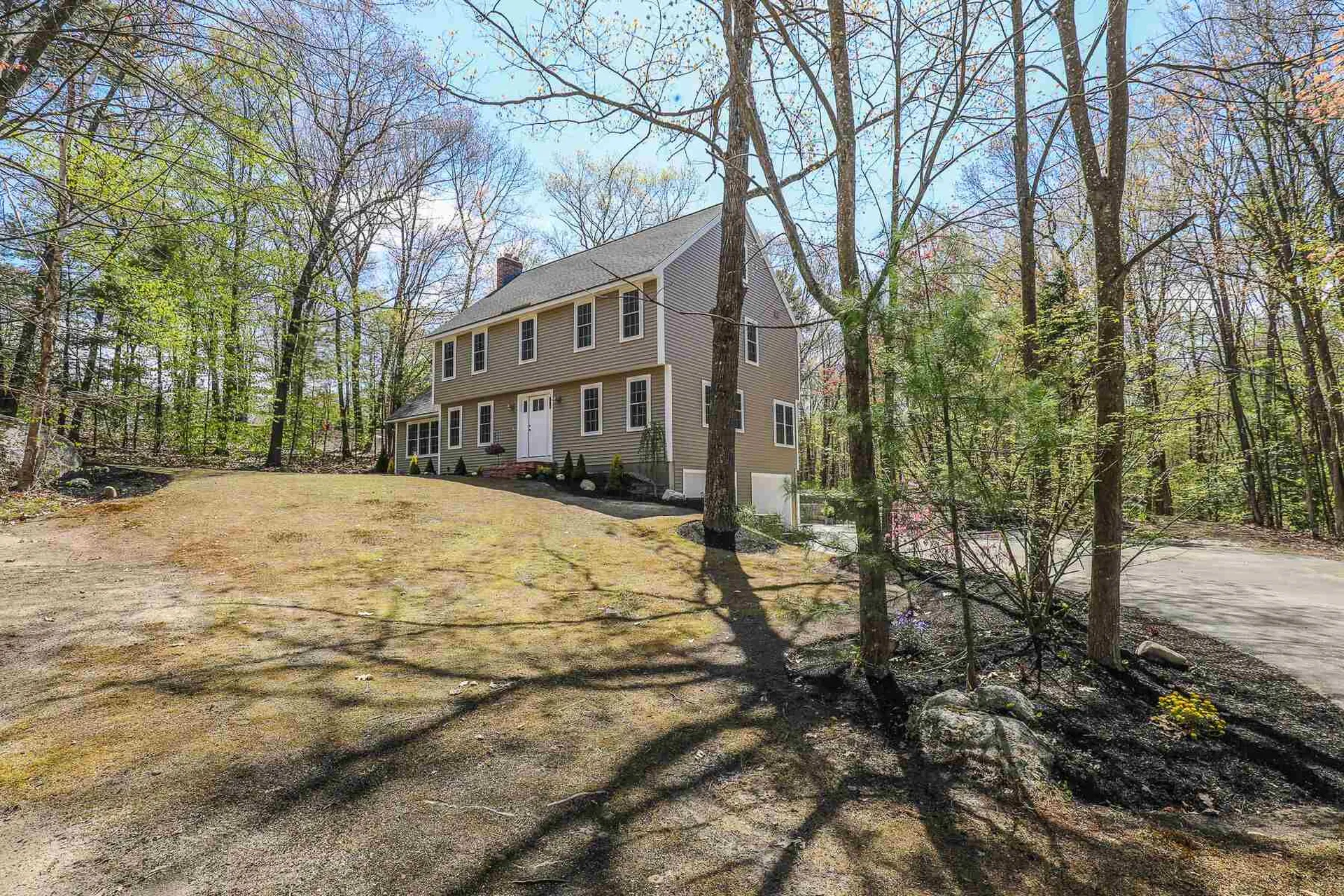 34 Spruce Lane Auburn NH 03032