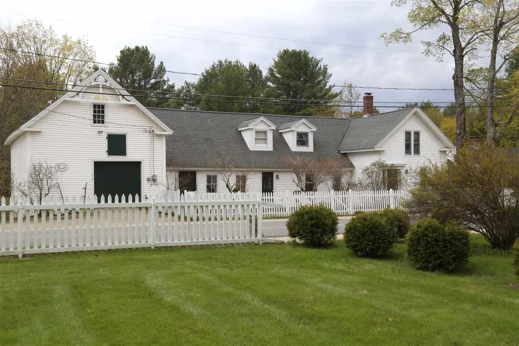 34 North Shore Road Hebron NH 03241