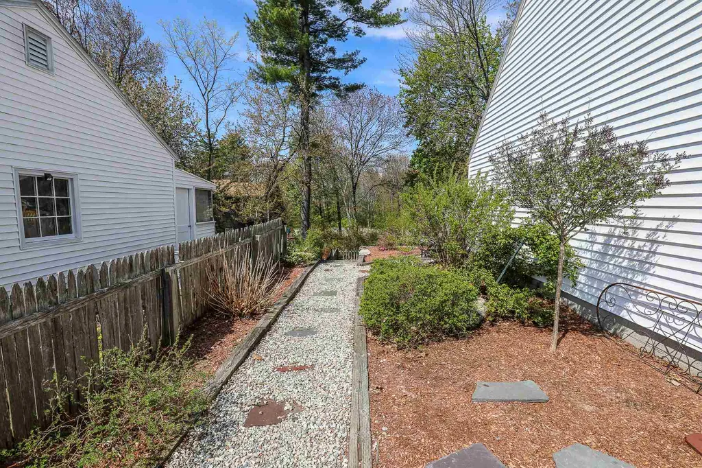 112 West Haven Road Manchester NH 03104