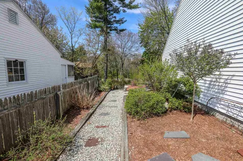 112 West Haven Road Manchester NH 03104