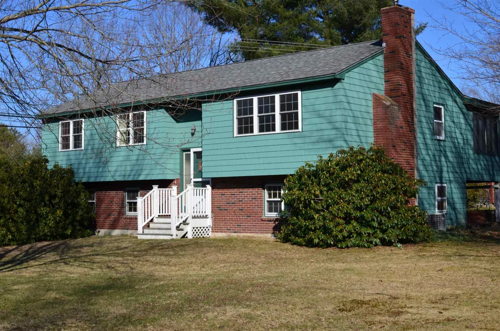 120 Raymond Road Chester NH 03036