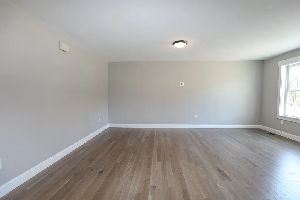 47a Derry Street Hudson NH 03051