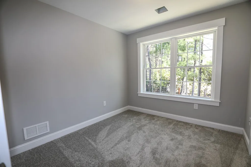 47a Derry Street Hudson NH 03051