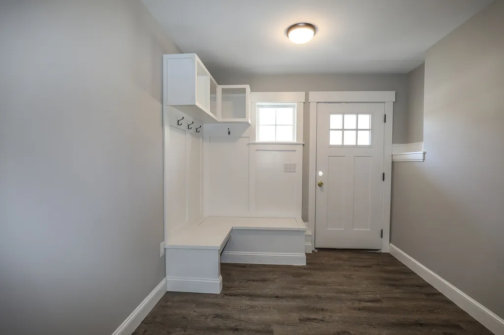 47a Derry Street Hudson NH 03051