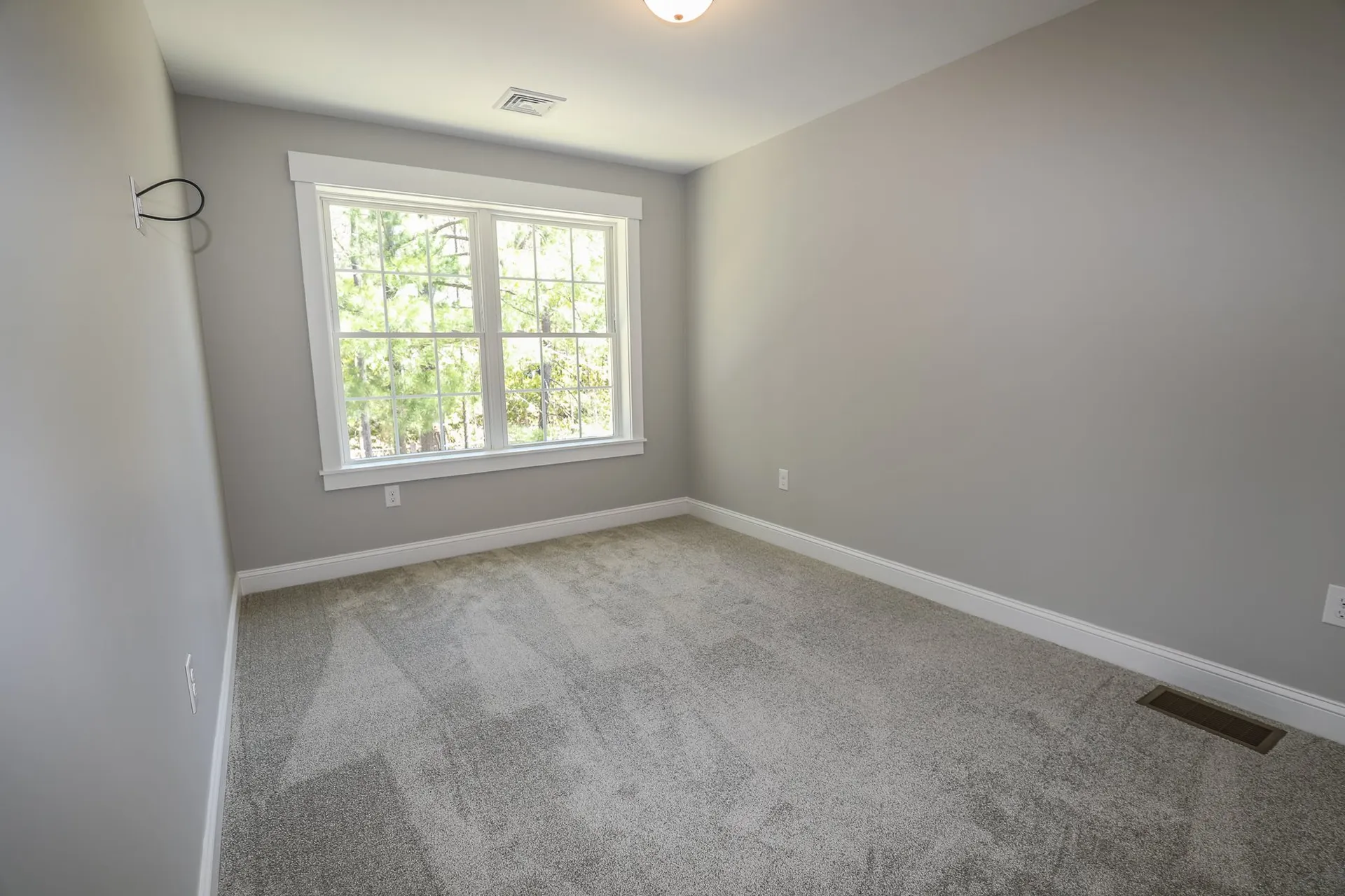 47a Derry Street Hudson NH 03051
