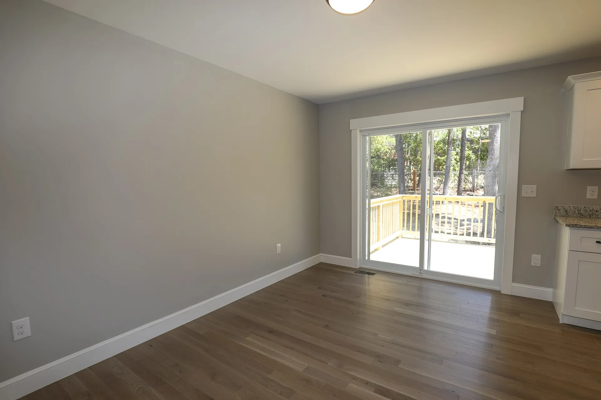 47a Derry Street Hudson NH 03051