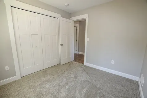 47a Derry Street Hudson NH 03051