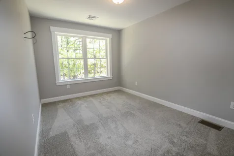 47a Derry Street Hudson NH 03051