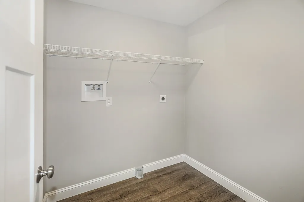 47b Derry Street Hudson NH 03051