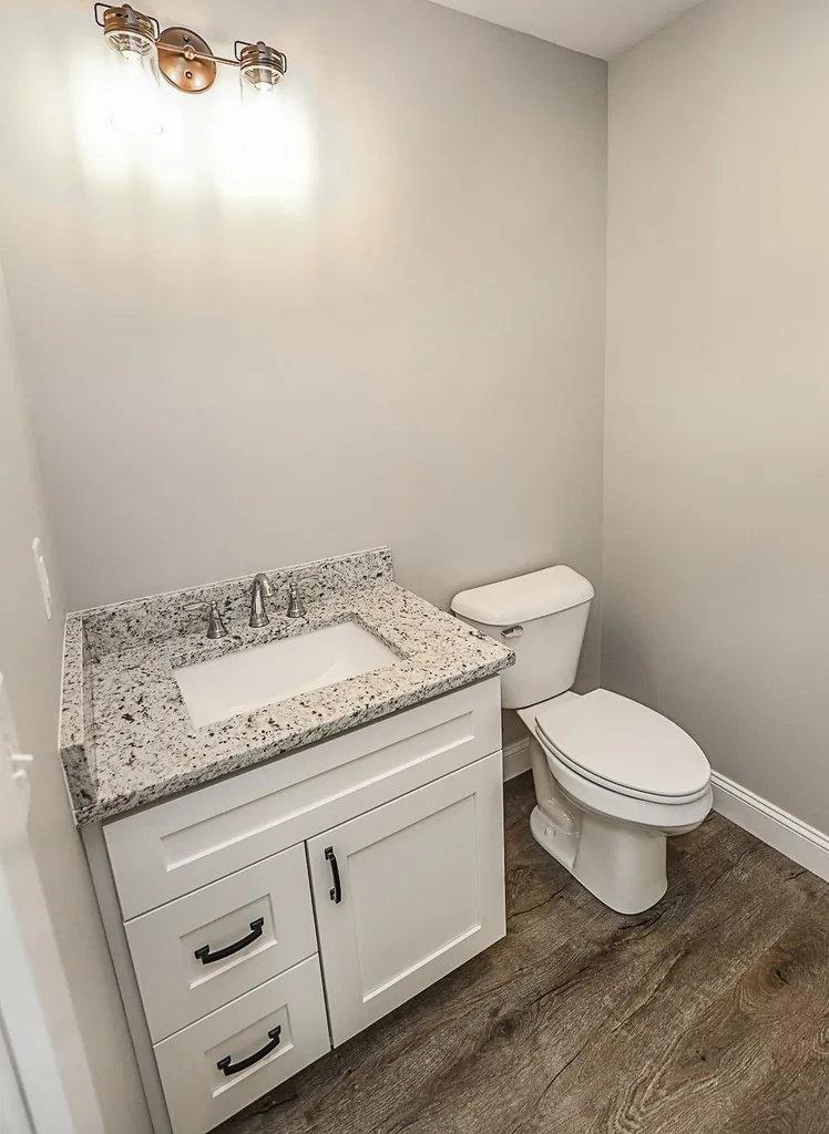 47b Derry Street Hudson NH 03051