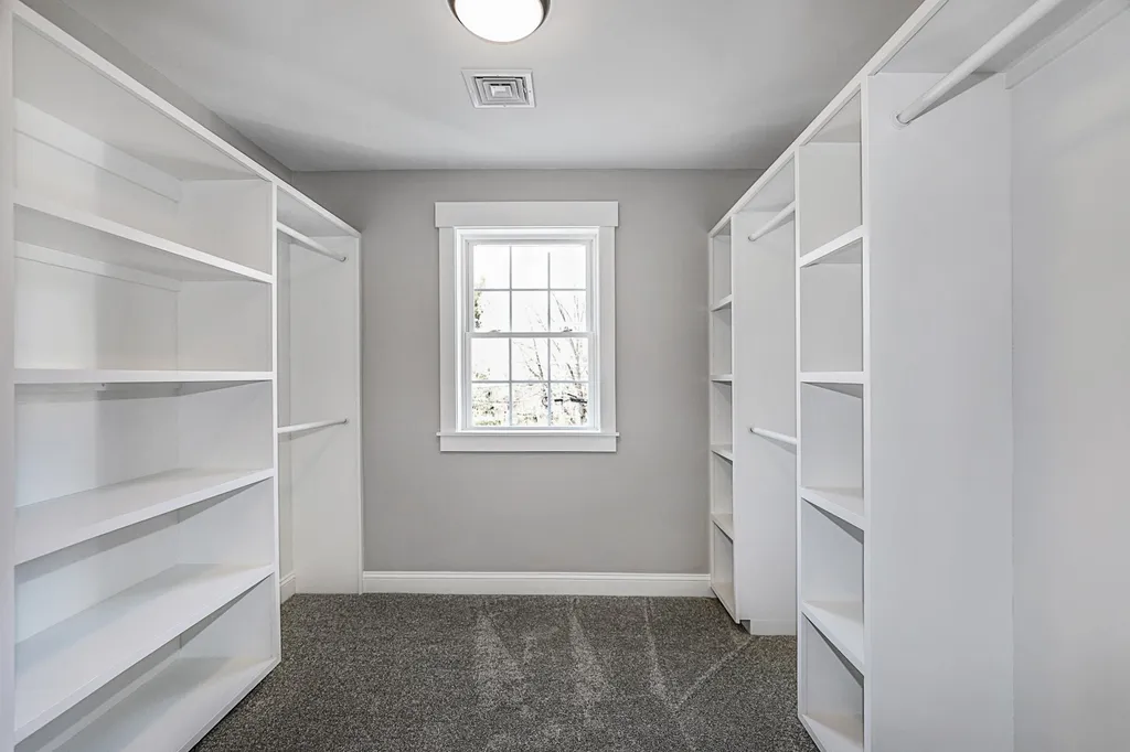 47b Derry Street Hudson NH 03051