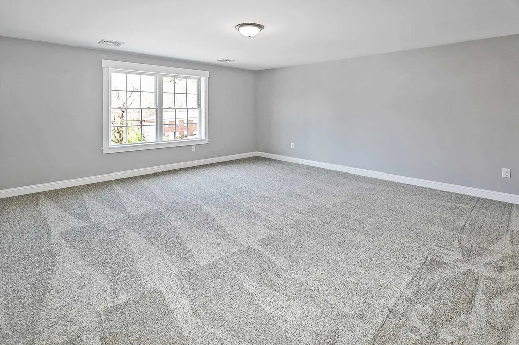 47b Derry Street Hudson NH 03051