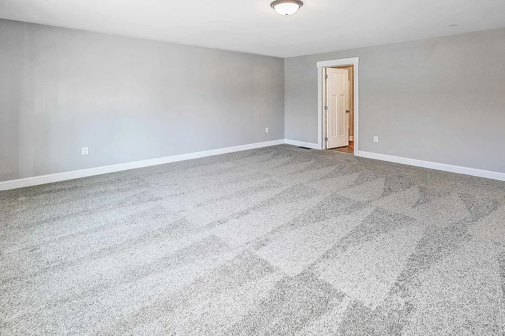 47b Derry Street Hudson NH 03051