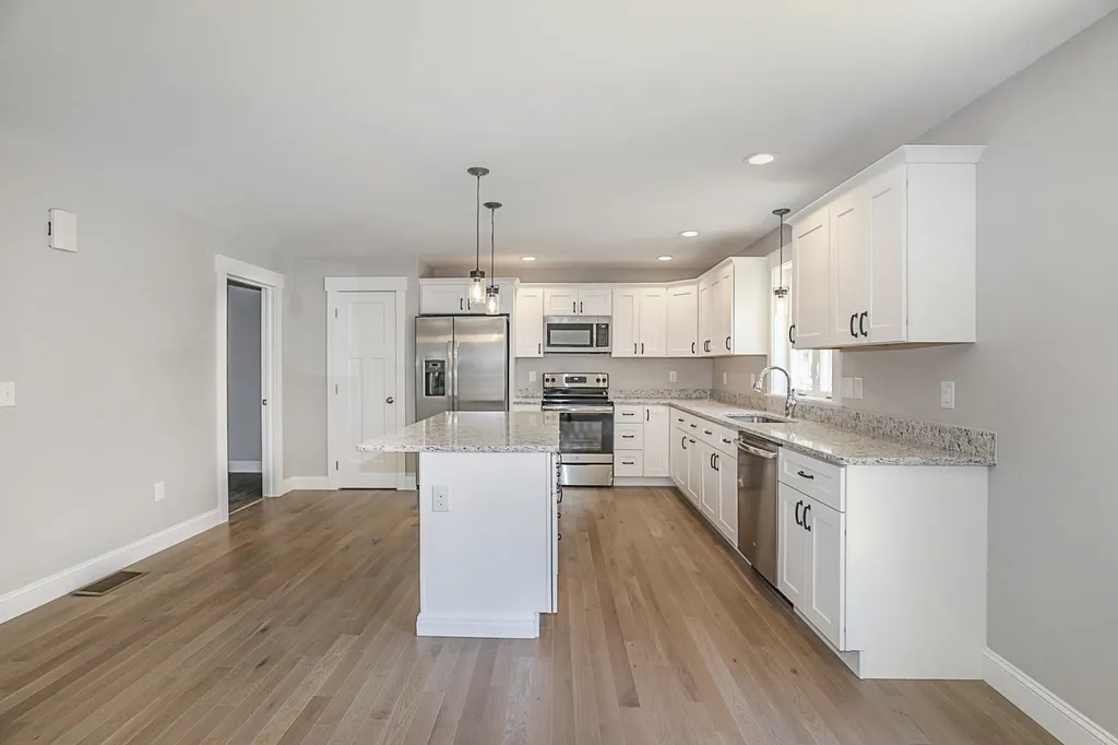 47b Derry Street Hudson NH 03051