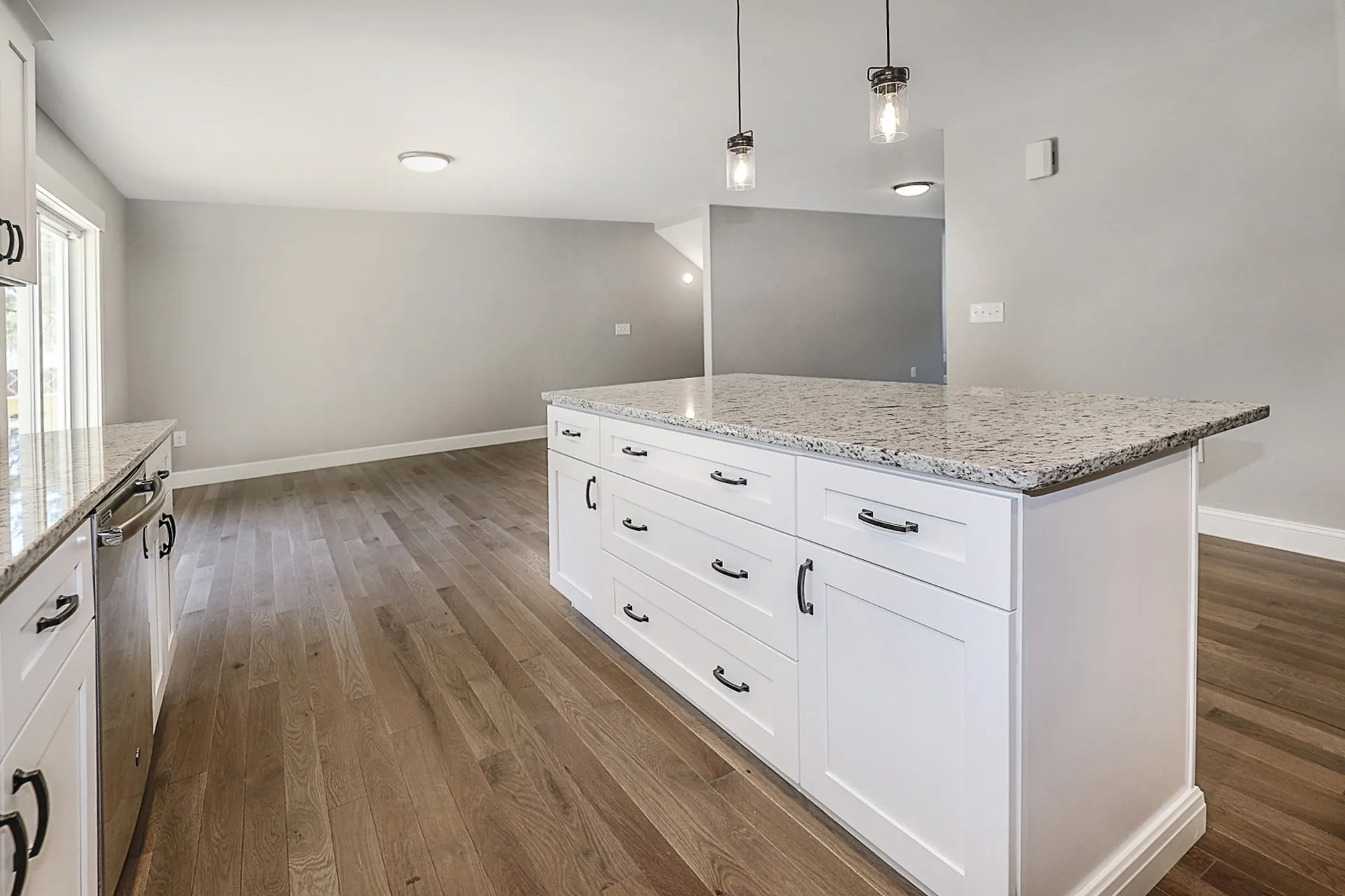 47b Derry Street Hudson NH 03051