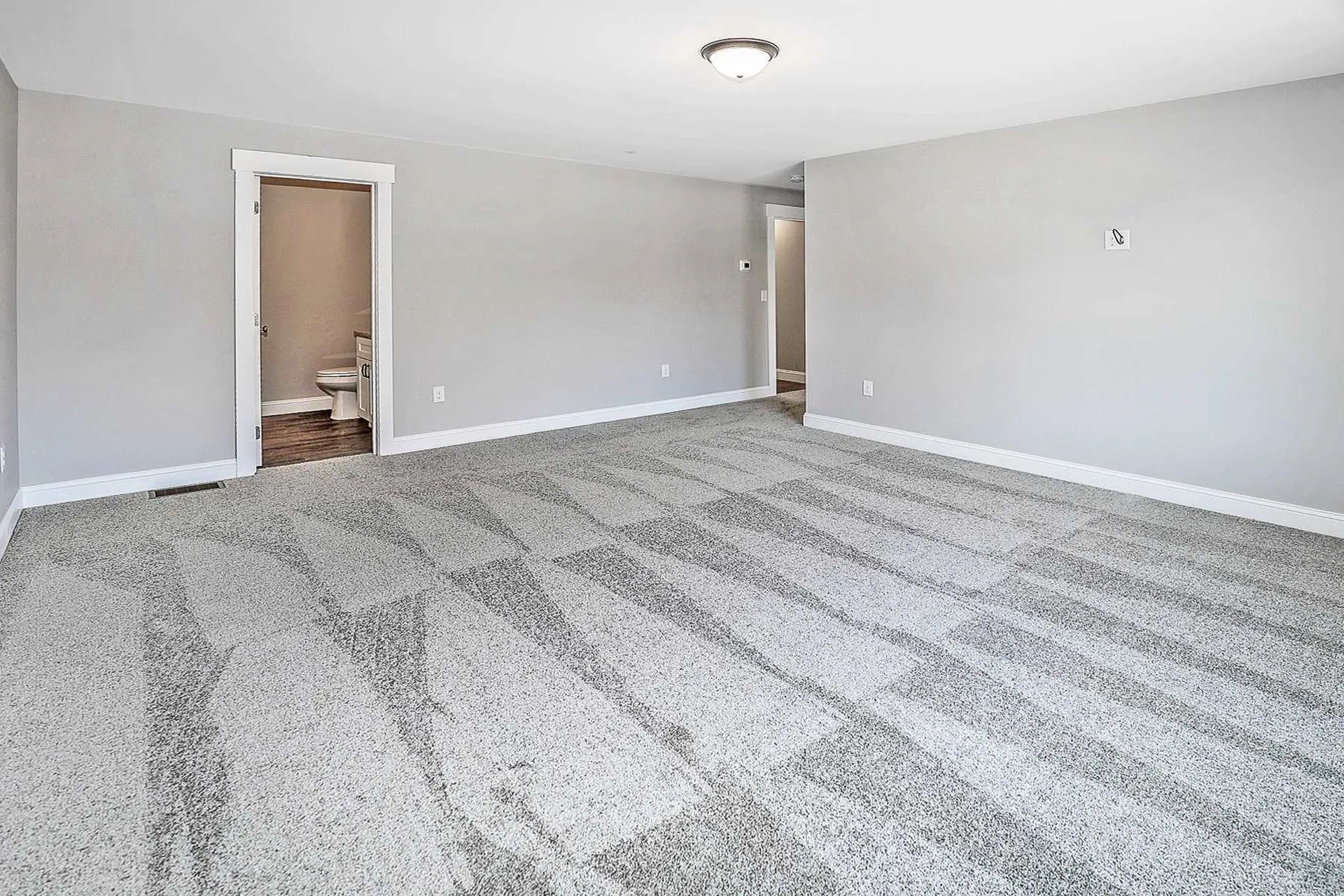 47b Derry Street Hudson NH 03051
