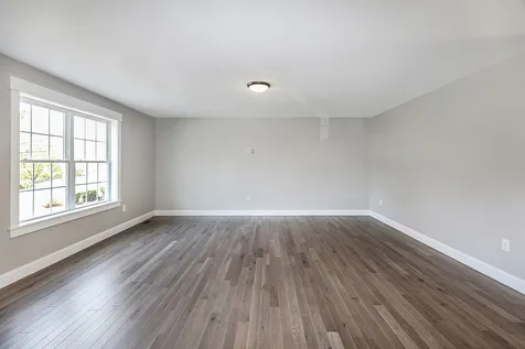 47b Derry Street Hudson NH 03051