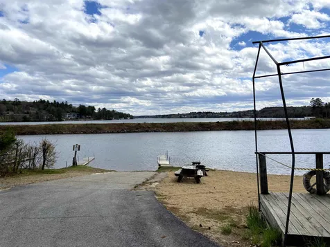 96 Hilliard Road Laconia NH 03246