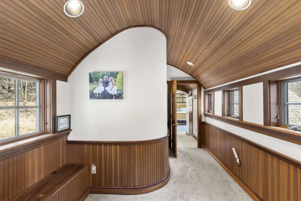 223 Shindagan Road Wilmot NH 03287