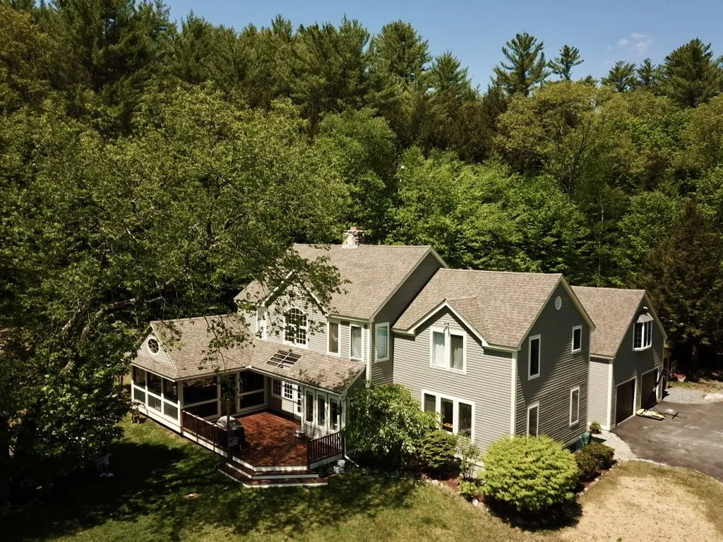 223 Shindagan Road Wilmot NH 03287