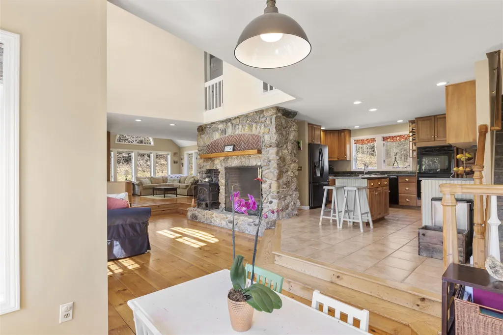223 Shindagan Road Wilmot NH 03287